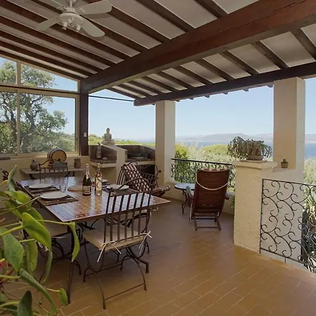 Villa Giens Superbe Vue Mer A 180° Piscine Et Jacuzzi Hyères